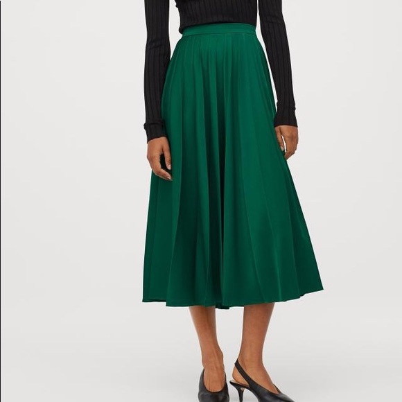 H&m green satin skirt Clearance